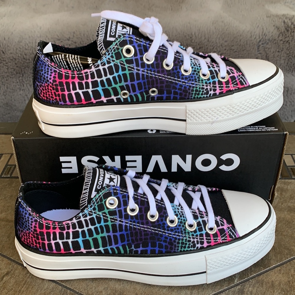 CONVERSE CTAS LIFT OX PLATFORMS WMNS - Picture 2 of 16